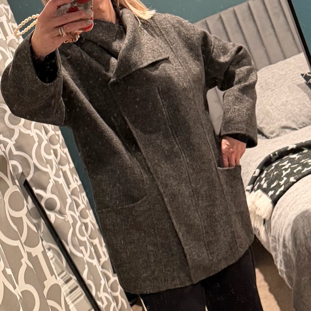 Zara Size small elegant wool mix jacket